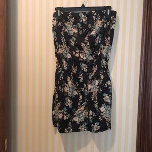 Floral strapless romper